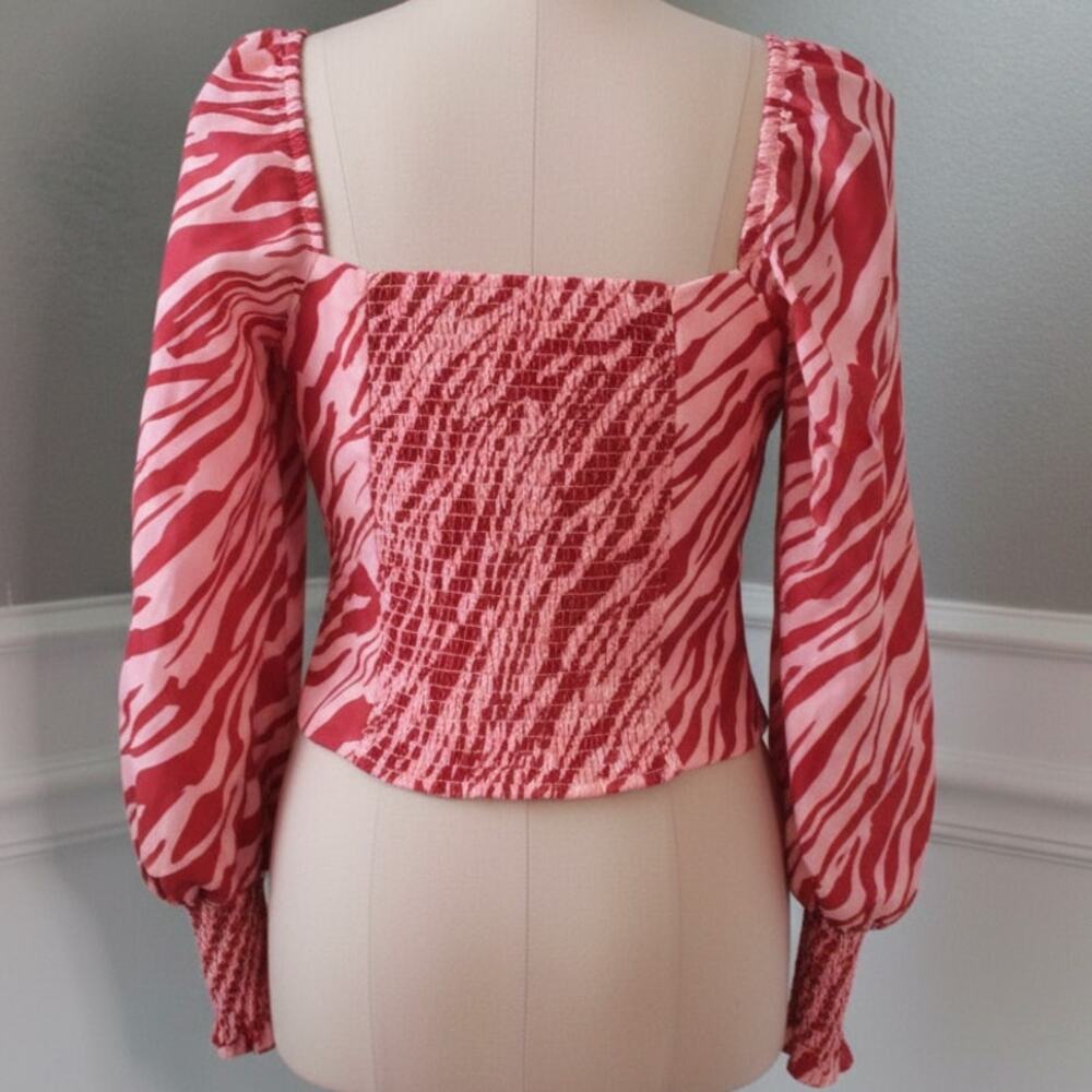 Slate & Willow Red Zebra Print Smocked Back Blouse Long Sleeve Women Size Small - Picture 2 of 8